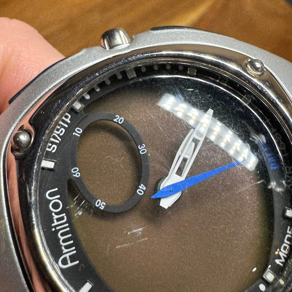 Armitron Racer 20/4079 AL21E4 Men Sport Watch Color Change Dial Water Resistant